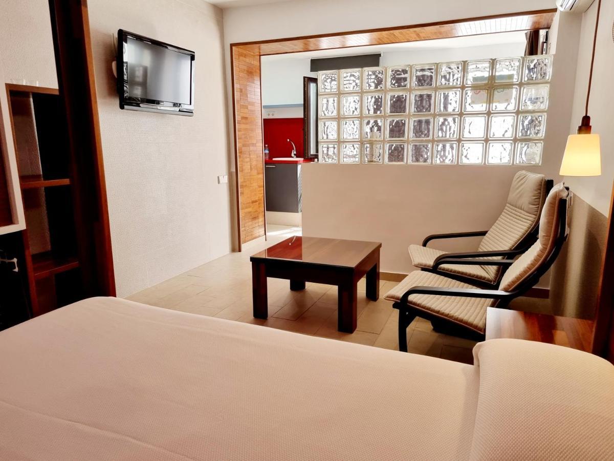 Apartamentos El Arrecife Conil De La Frontera Exterior foto
