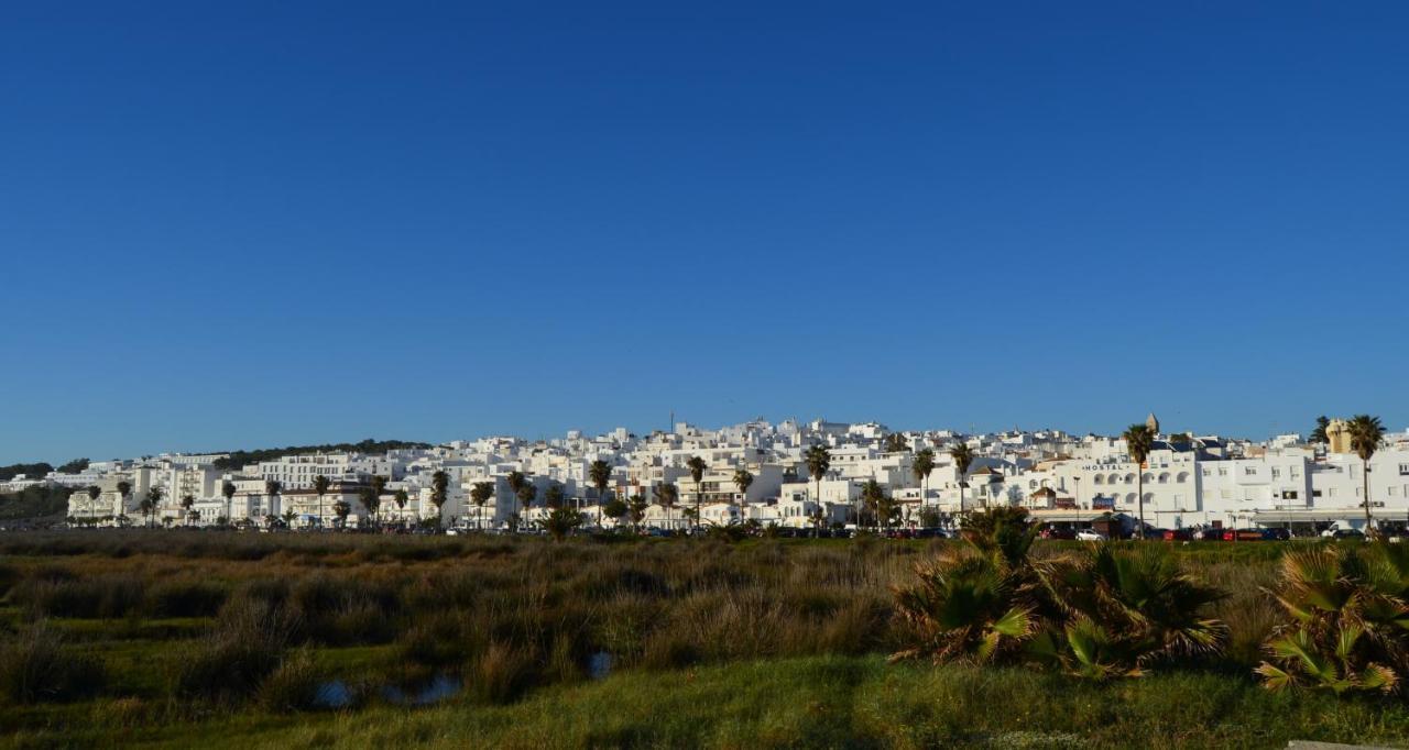 Apartamentos El Arrecife Conil De La Frontera Exterior foto